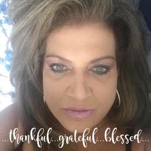 Meet your Posher, Eleni